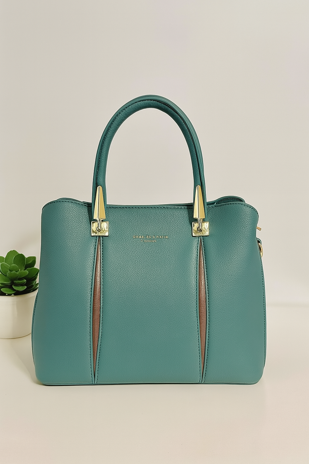 Classic Black Structured Handbag with Gold Detailing – Premium Finish