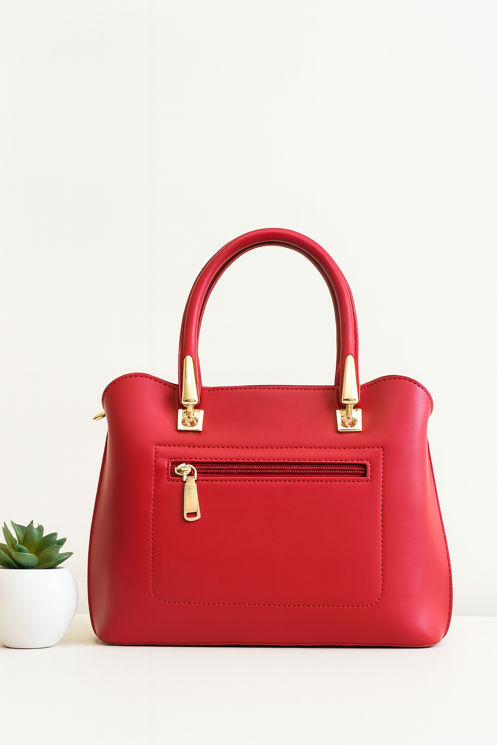 Classic Black Structured Handbag with Gold Detailing – Premium Finish